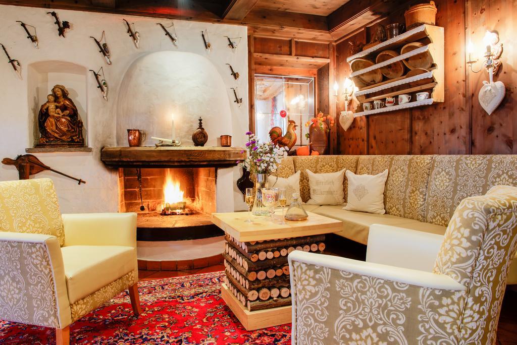 Familien- & Vitalhotel Auenhof Fulpmes Luaran gambar