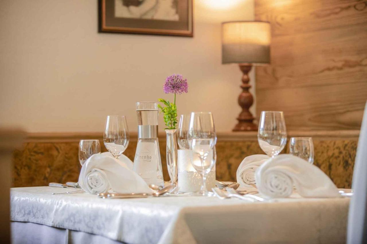 Familien- & Vitalhotel Auenhof Fulpmes Luaran gambar
