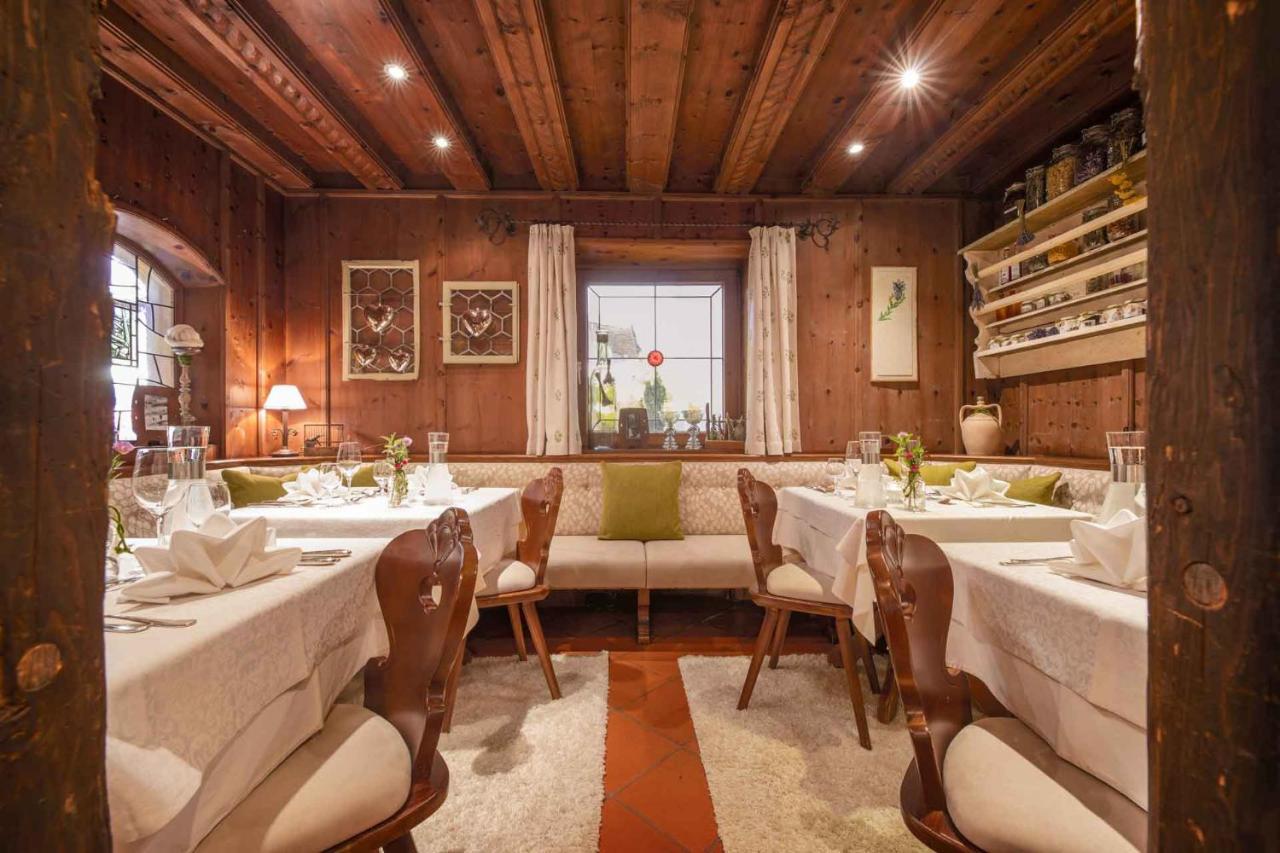 Familien- & Vitalhotel Auenhof Fulpmes Luaran gambar