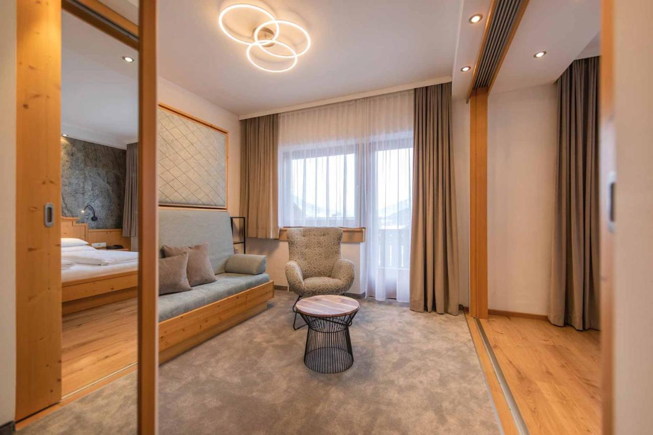 Familien- & Vitalhotel Auenhof Fulpmes Luaran gambar