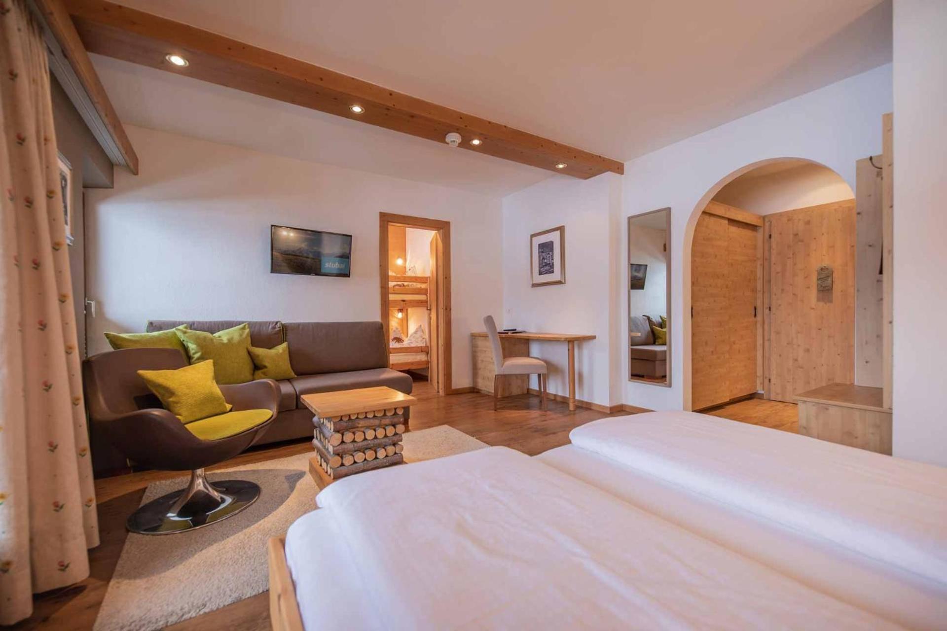 Familien- & Vitalhotel Auenhof Fulpmes Luaran gambar