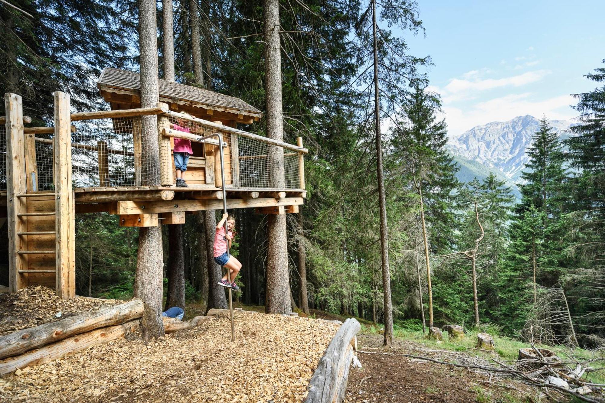 Familien- & Vitalhotel Auenhof Fulpmes Luaran gambar