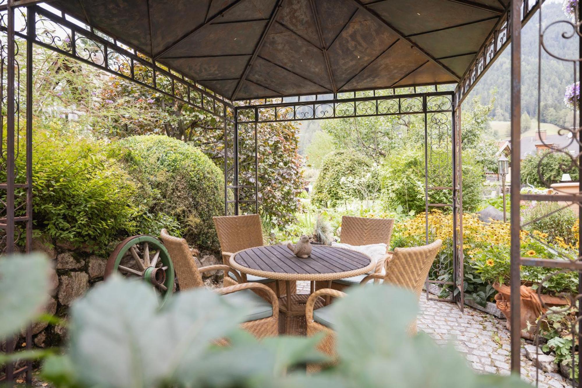 Familien- & Vitalhotel Auenhof Fulpmes Luaran gambar