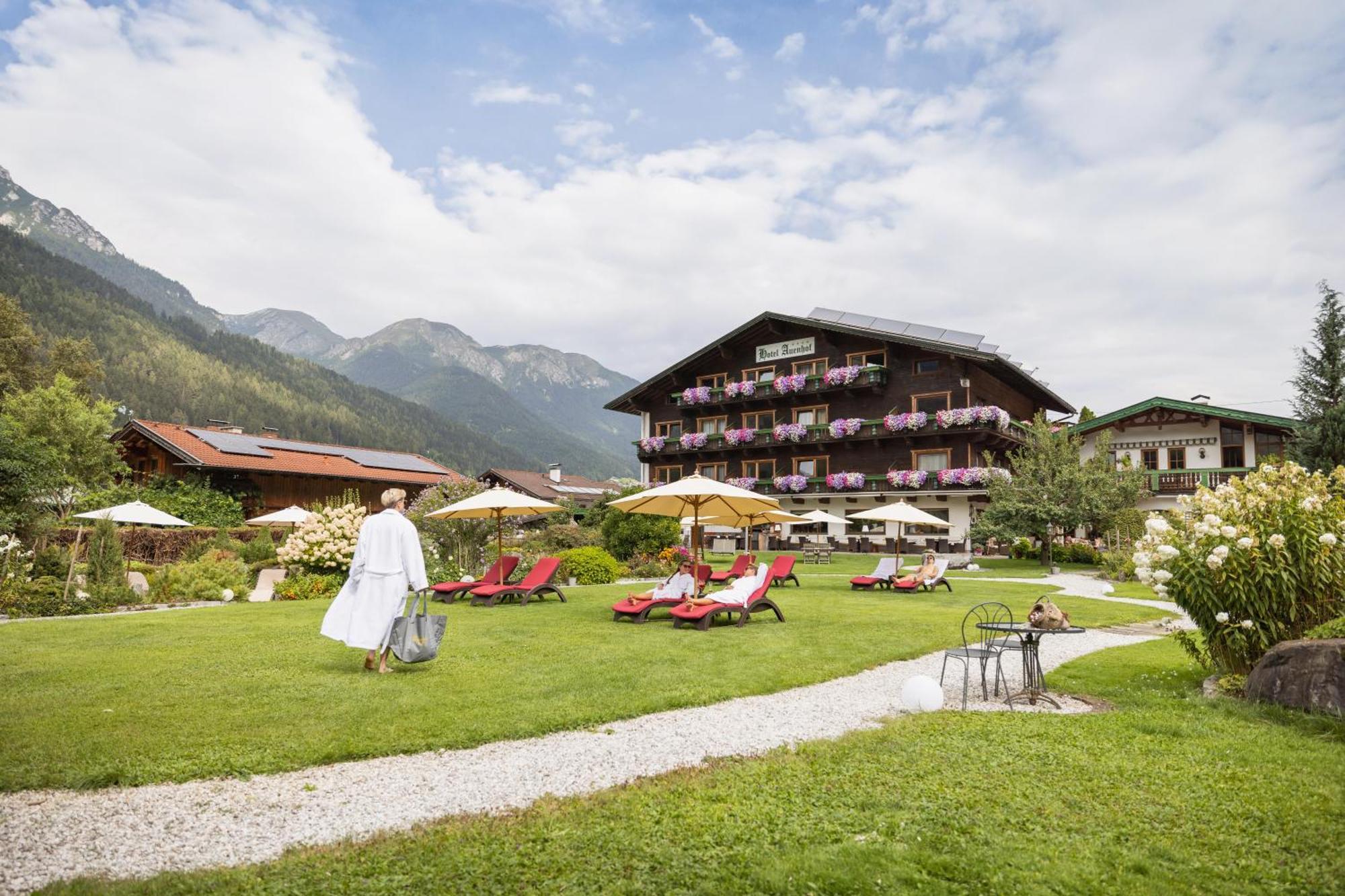 Familien- & Vitalhotel Auenhof Fulpmes Luaran gambar