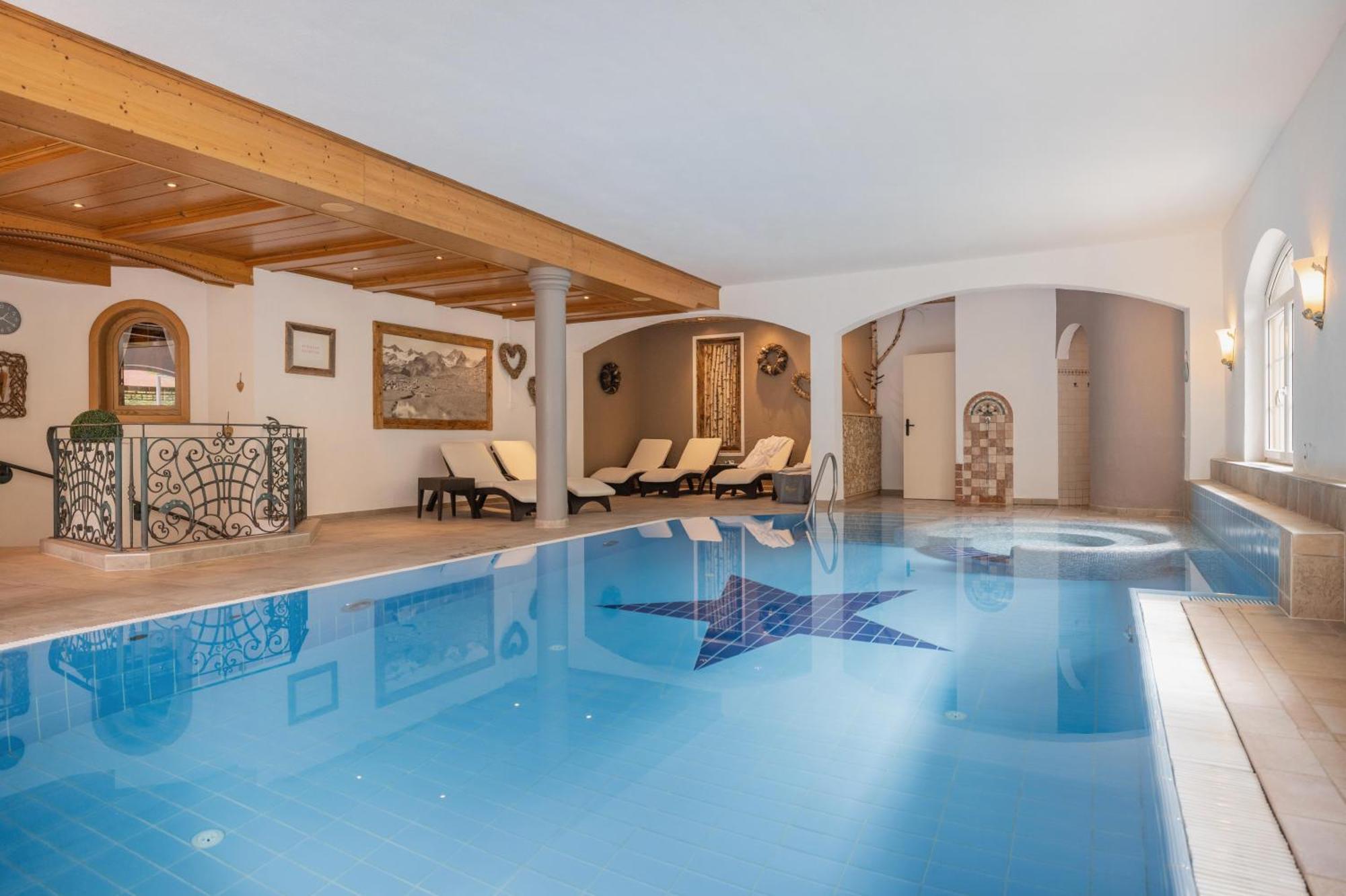 Familien- & Vitalhotel Auenhof Fulpmes Luaran gambar