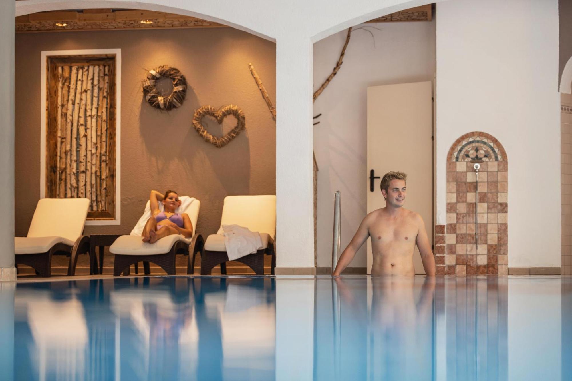 Familien- & Vitalhotel Auenhof Fulpmes Luaran gambar